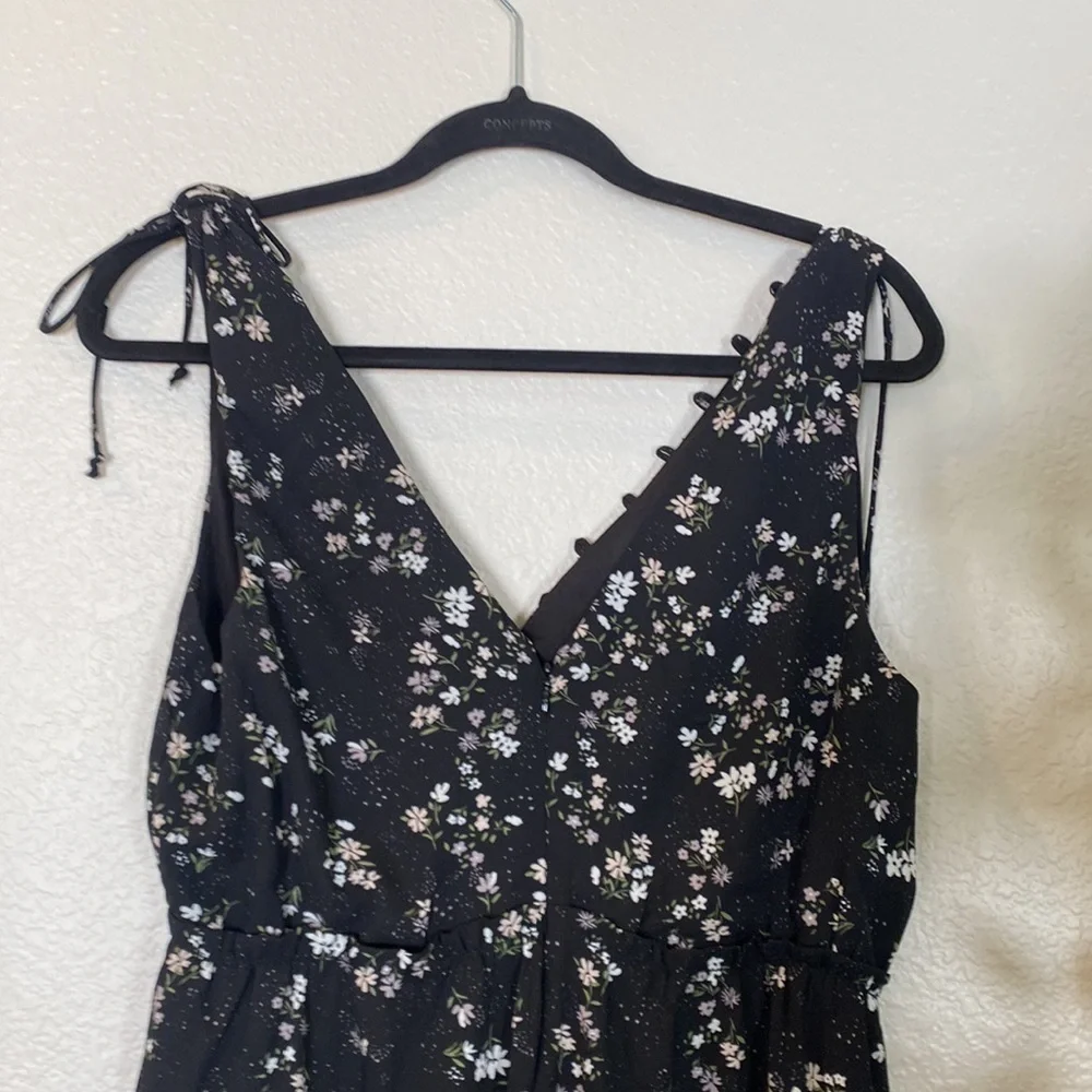 Cupcakes & Cashmere Flirty Lida Floral Dress | size 6 - Picture 4 of 9